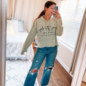 “Seas the day” Orange Beach, AL green hooded crop soft pullover women’s size L